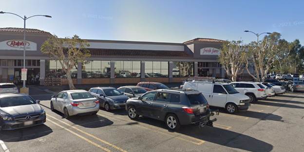 A parking lot with cars

Description automatically generated with low confidence